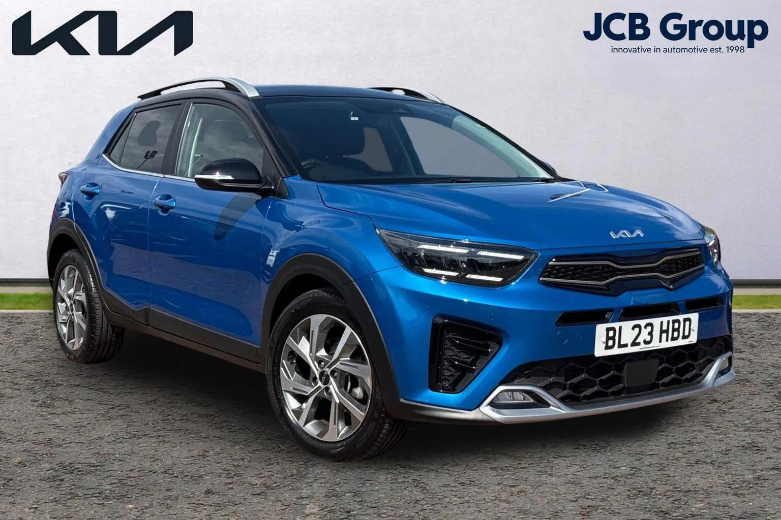 Kia Stonic listing photo