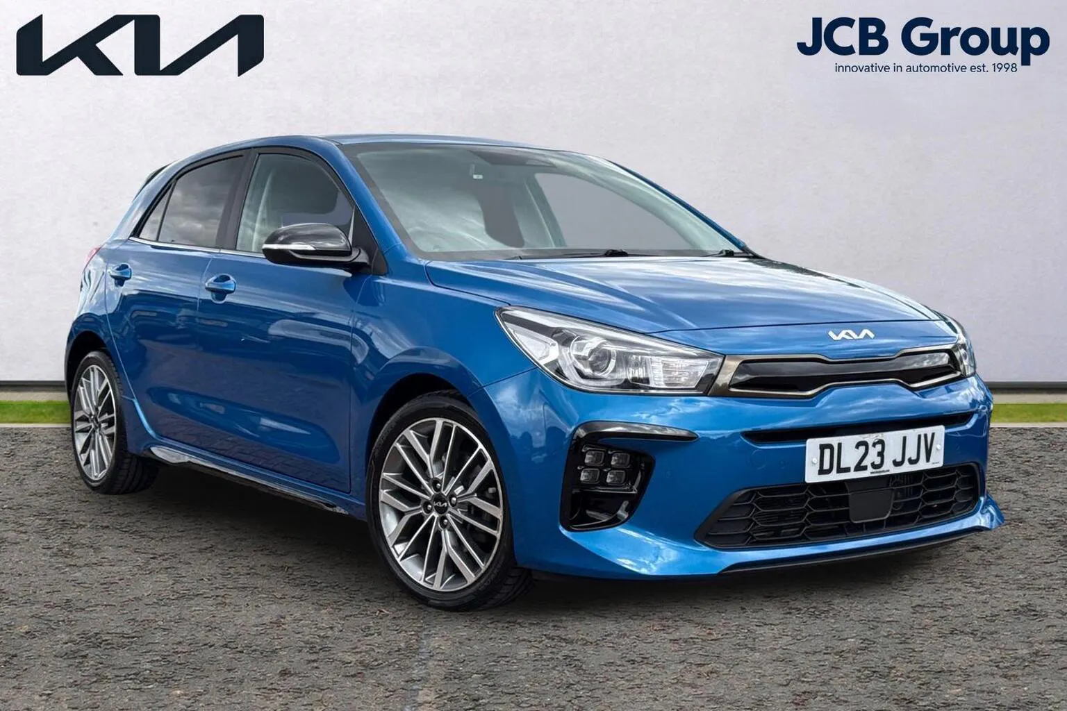 Kia Rio listing photo