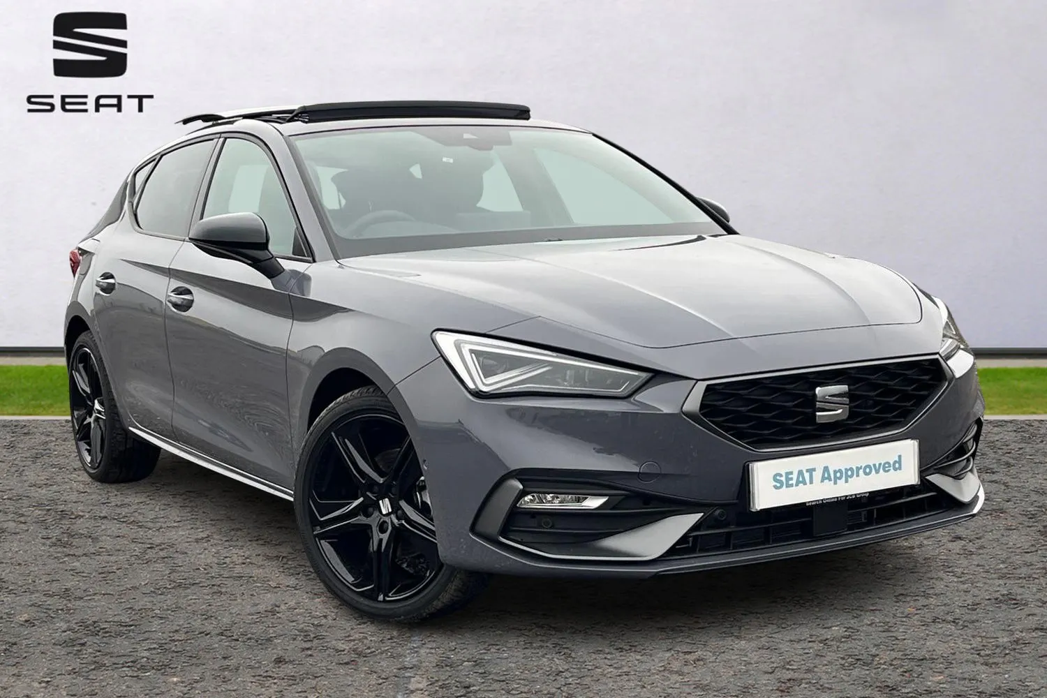 seat used car offer available on finance  leon 1.5 etsi mhev fr black edition hatchback 5dr petrol hybrid dsg 1.5...