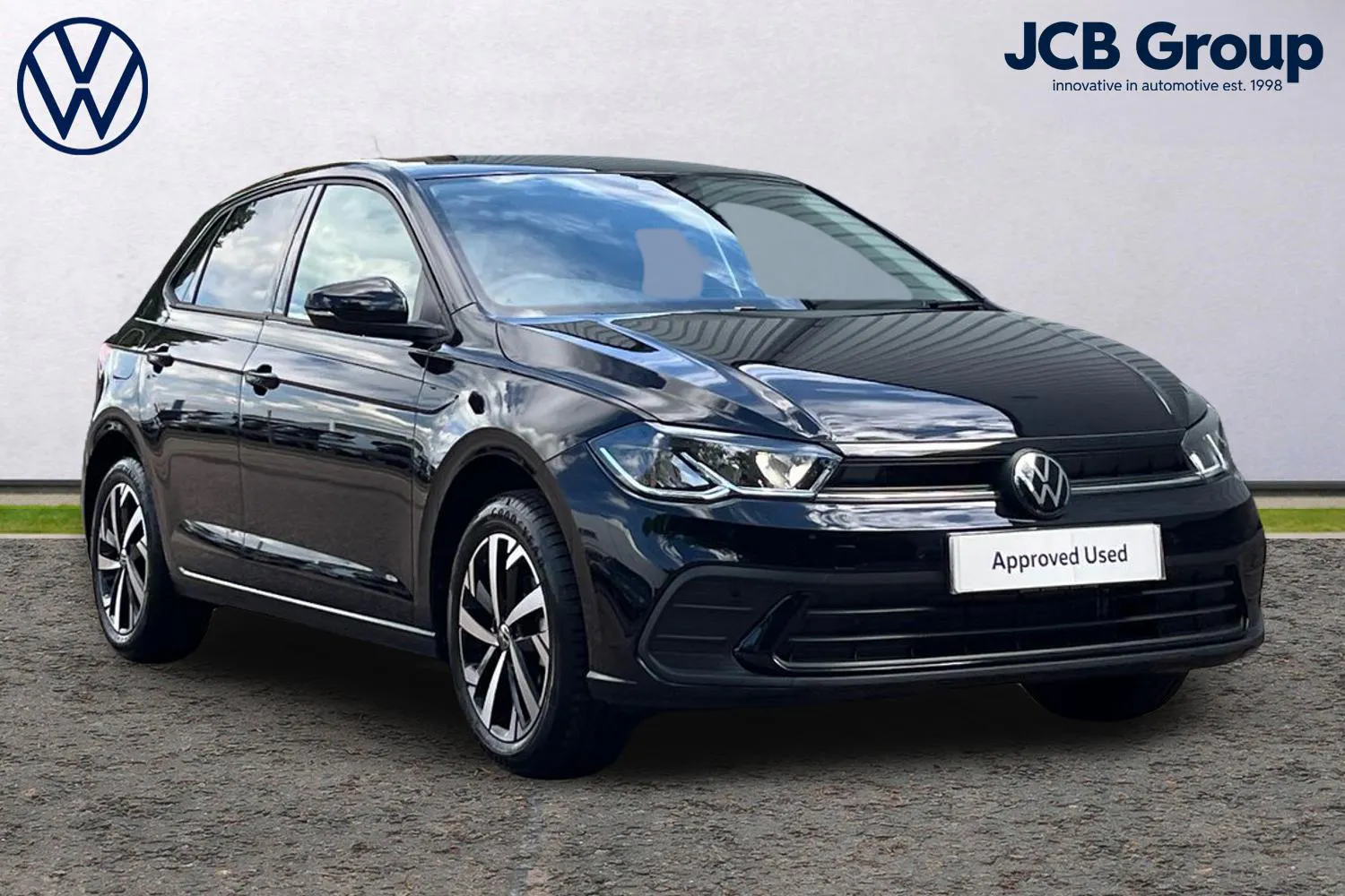 Volkswagen Polo listing photo