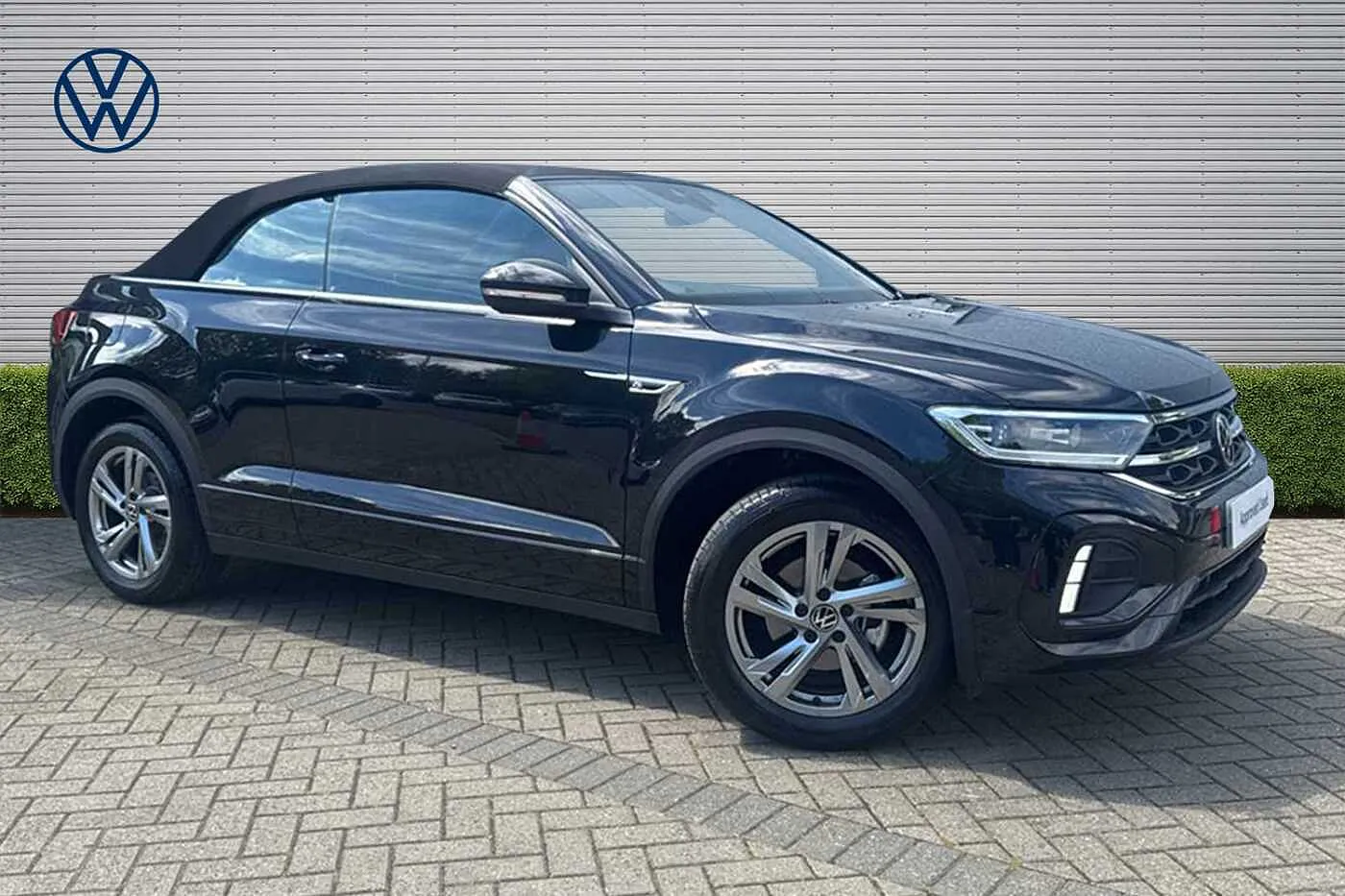 Volkswagen T-Roc Cabriolet listing photo