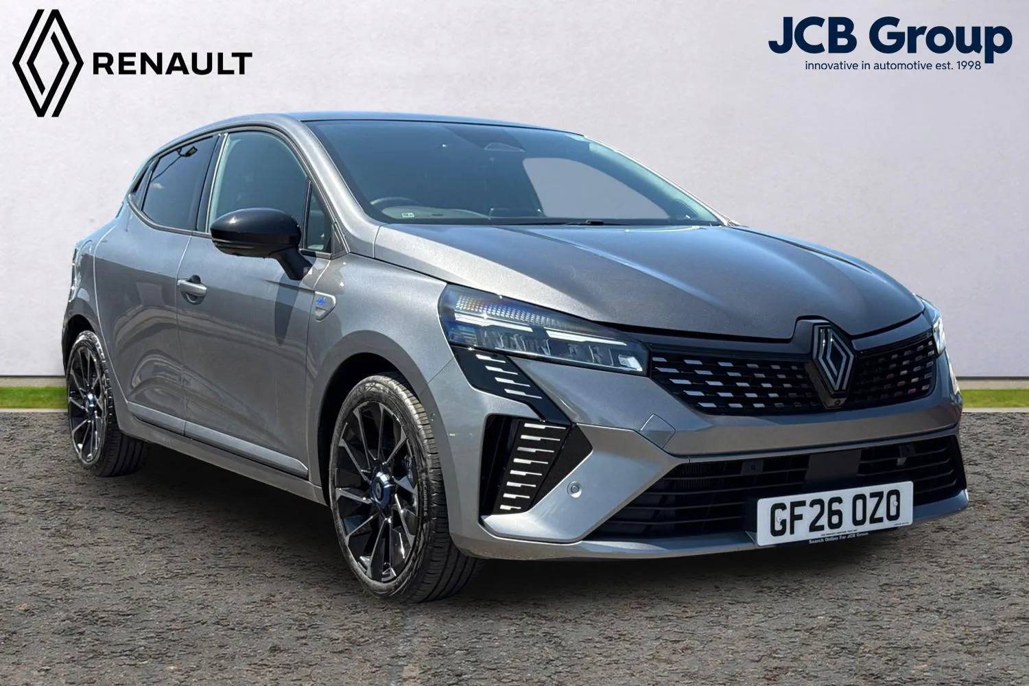 Renault Clio listing photo