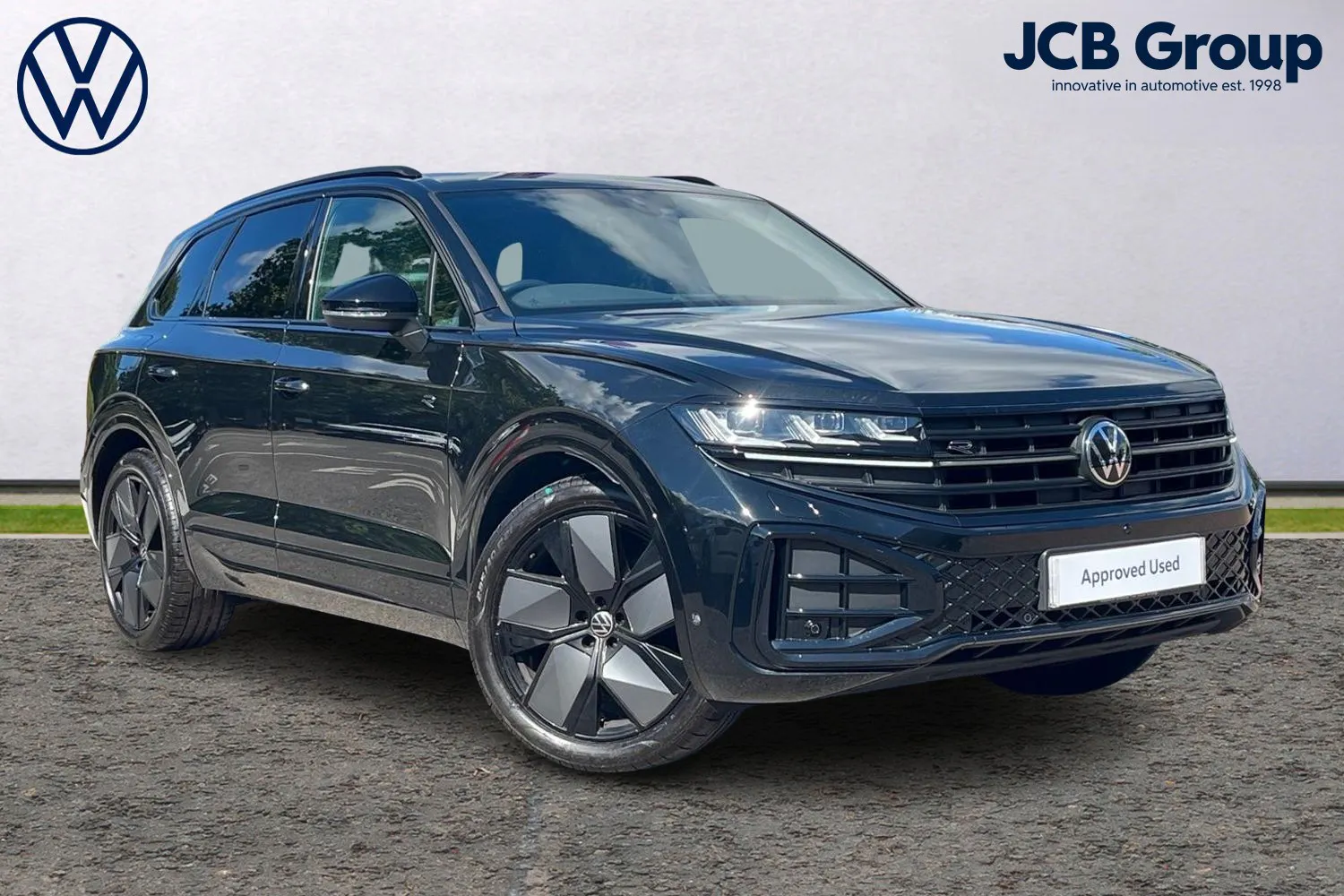 Volkswagen Touareg listing photo