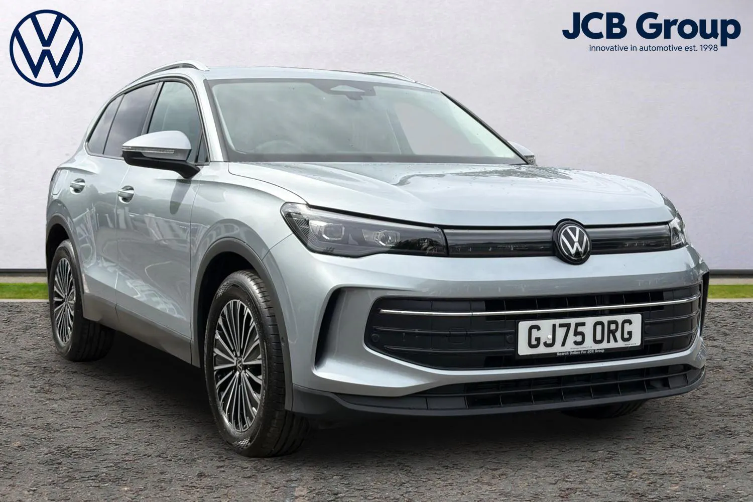 Volkswagen Tiguan listing photo