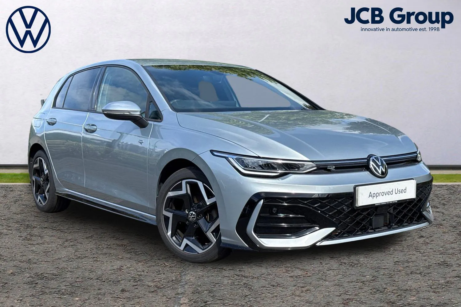 Volkswagen Golf listing photo