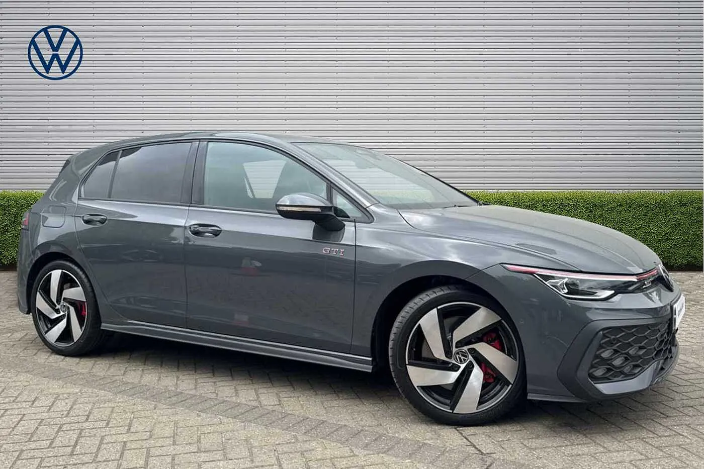 Volkswagen Golf listing photo