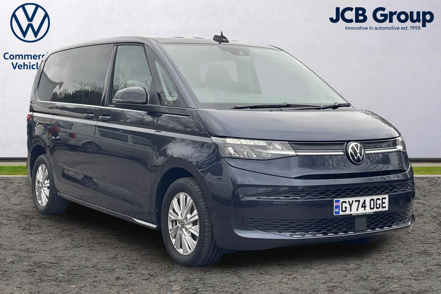 Volkswagen Multivan listing photo