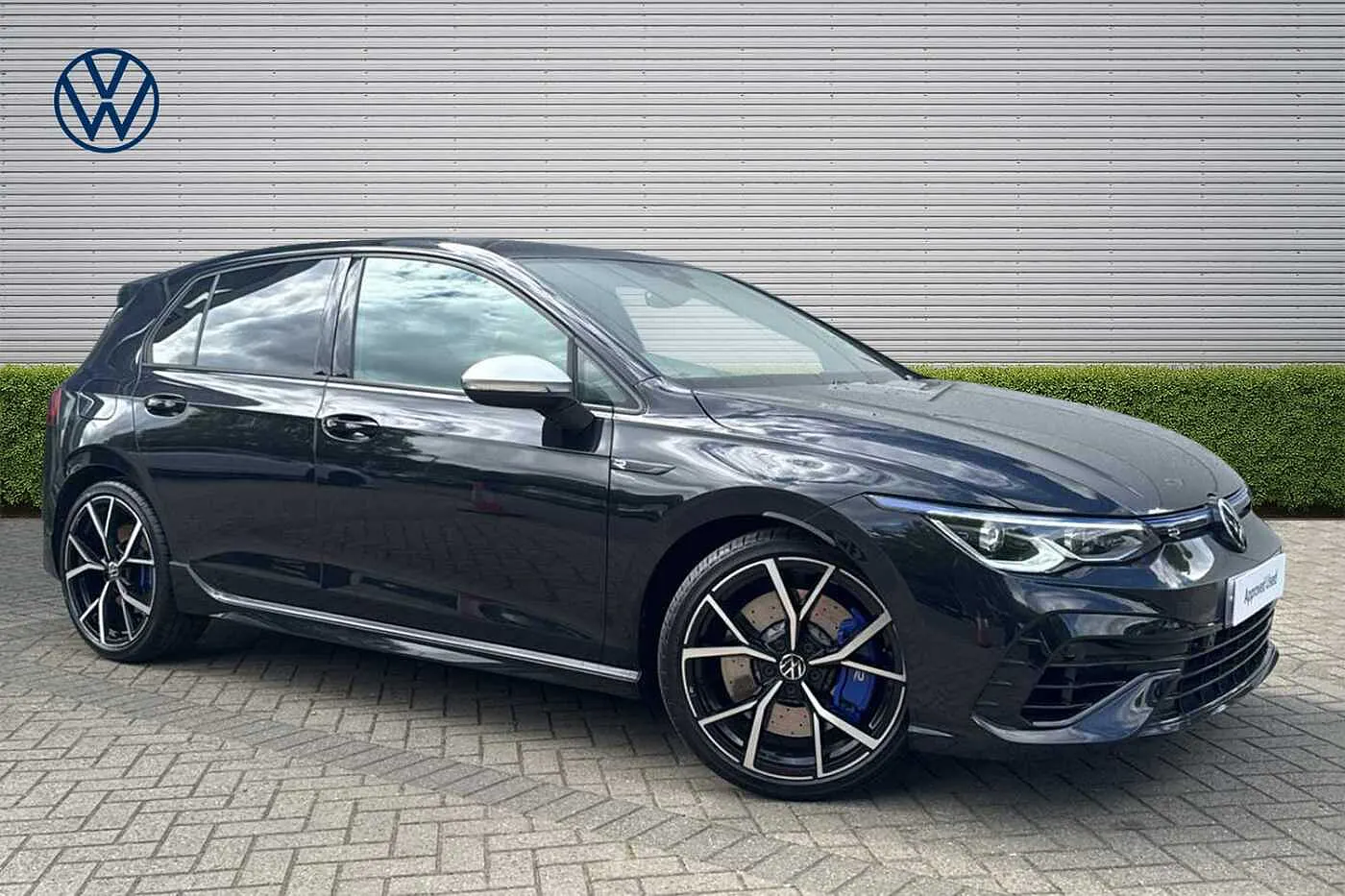 Volkswagen Golf dealer public-web source image