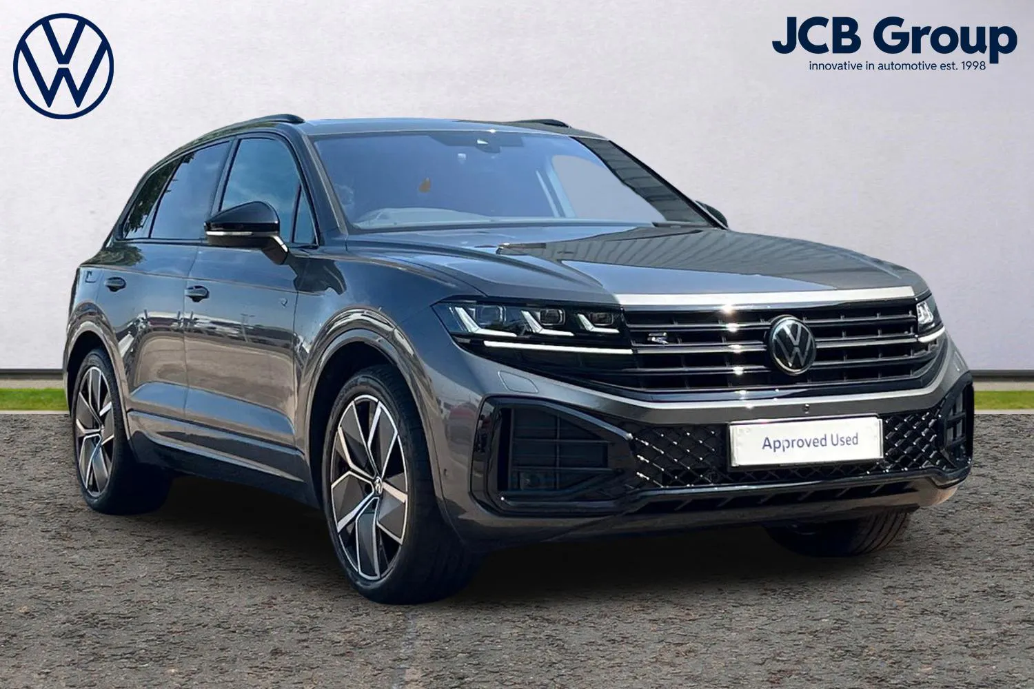 Volkswagen Touareg listing photo