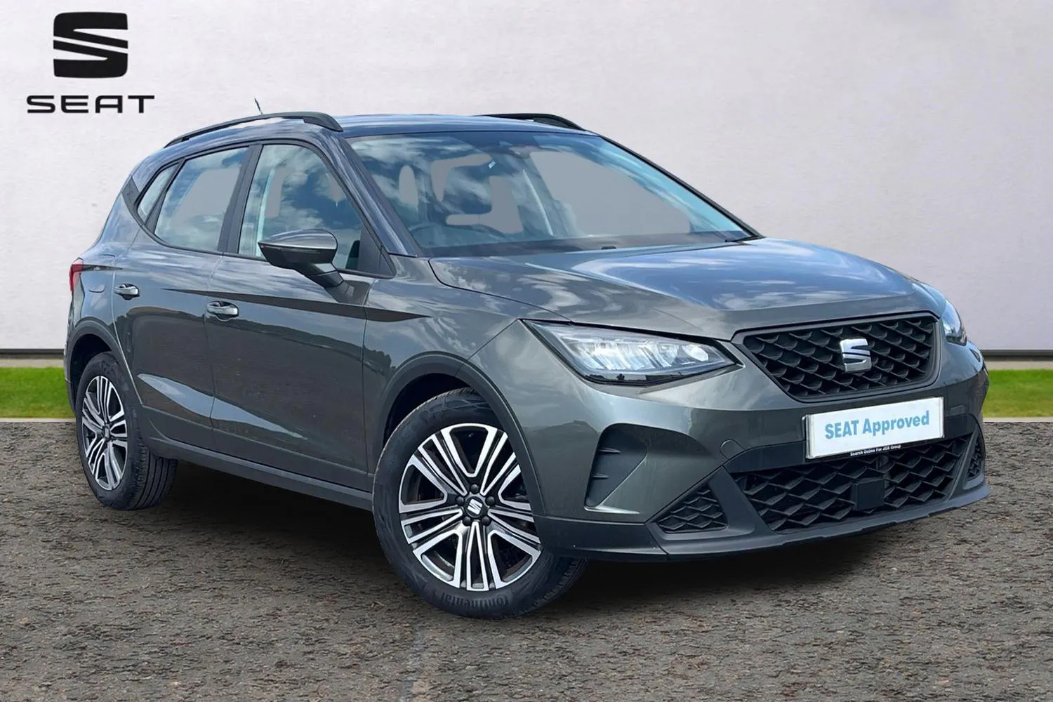 SEAT Arona listing photo